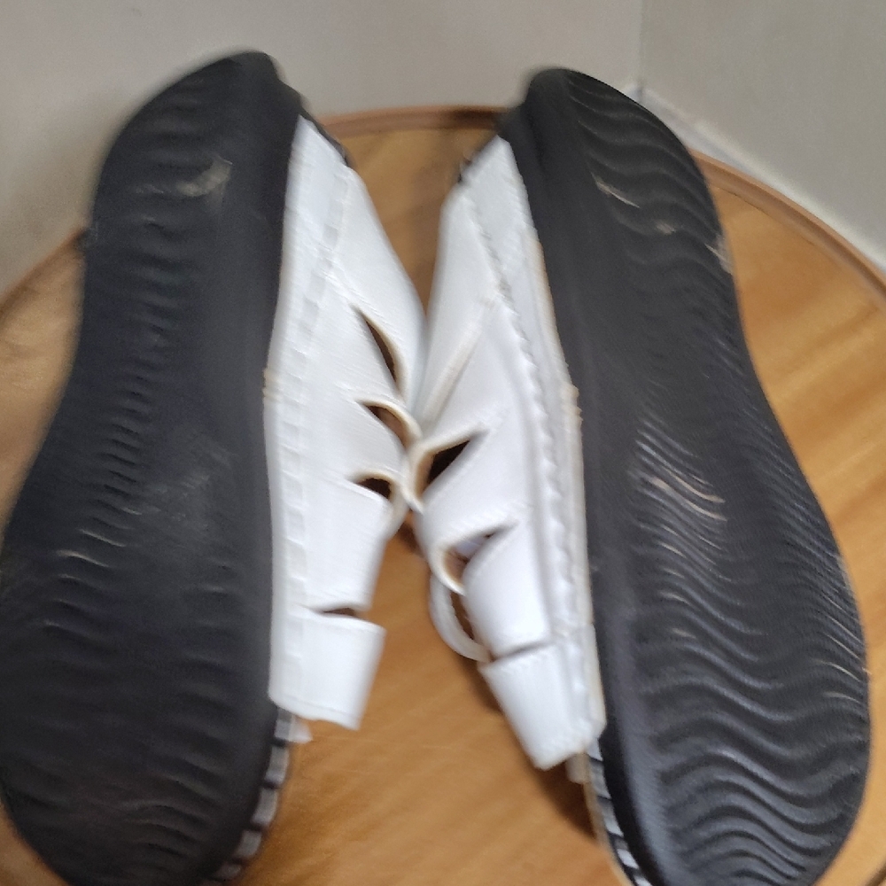 Stylish White Women's Sandals - Picture 8 of 8